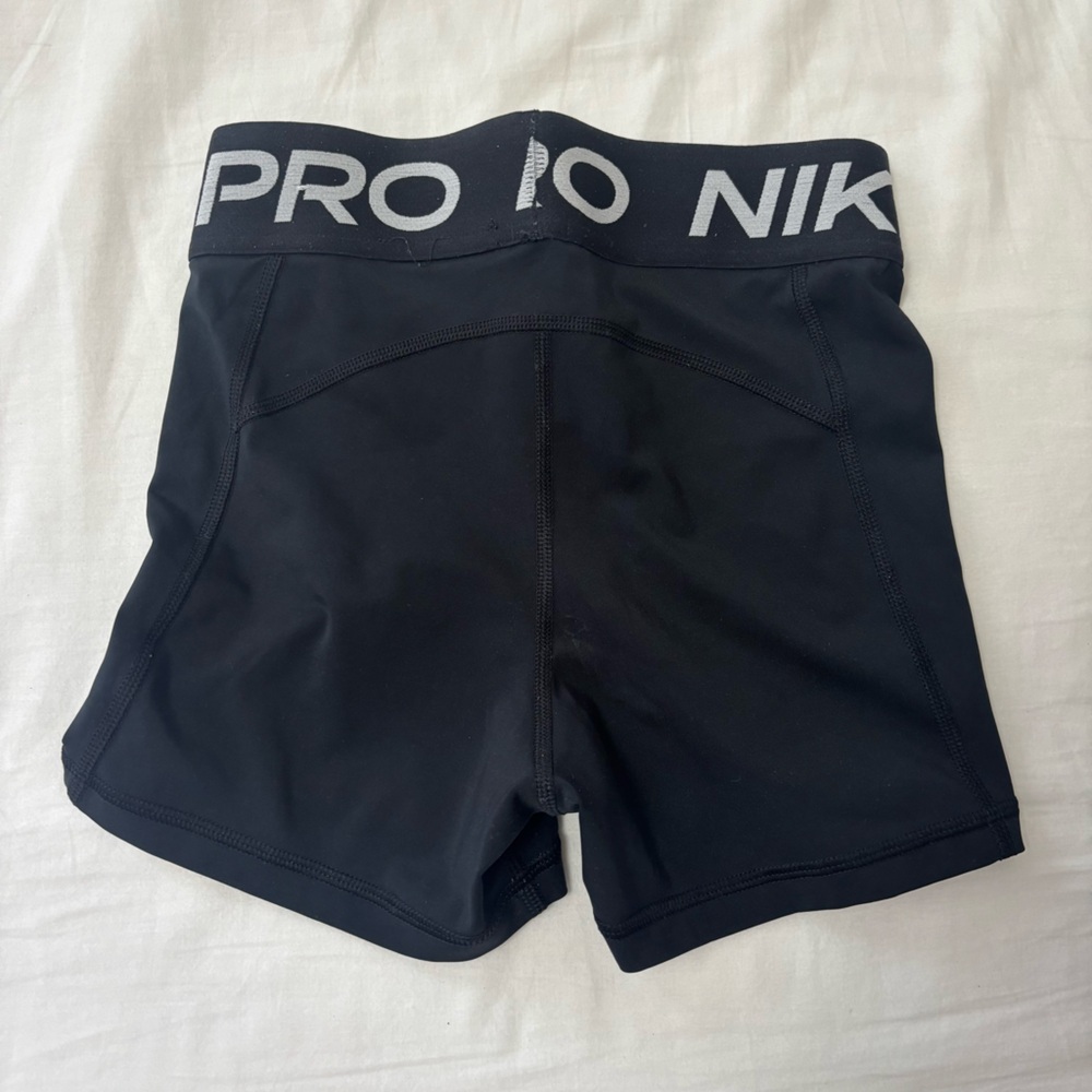 Nike Pro Spandex Shorts - Picture 2 of 3